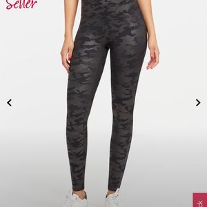 Spanx Faux Leather Camo Leggings XS/TP